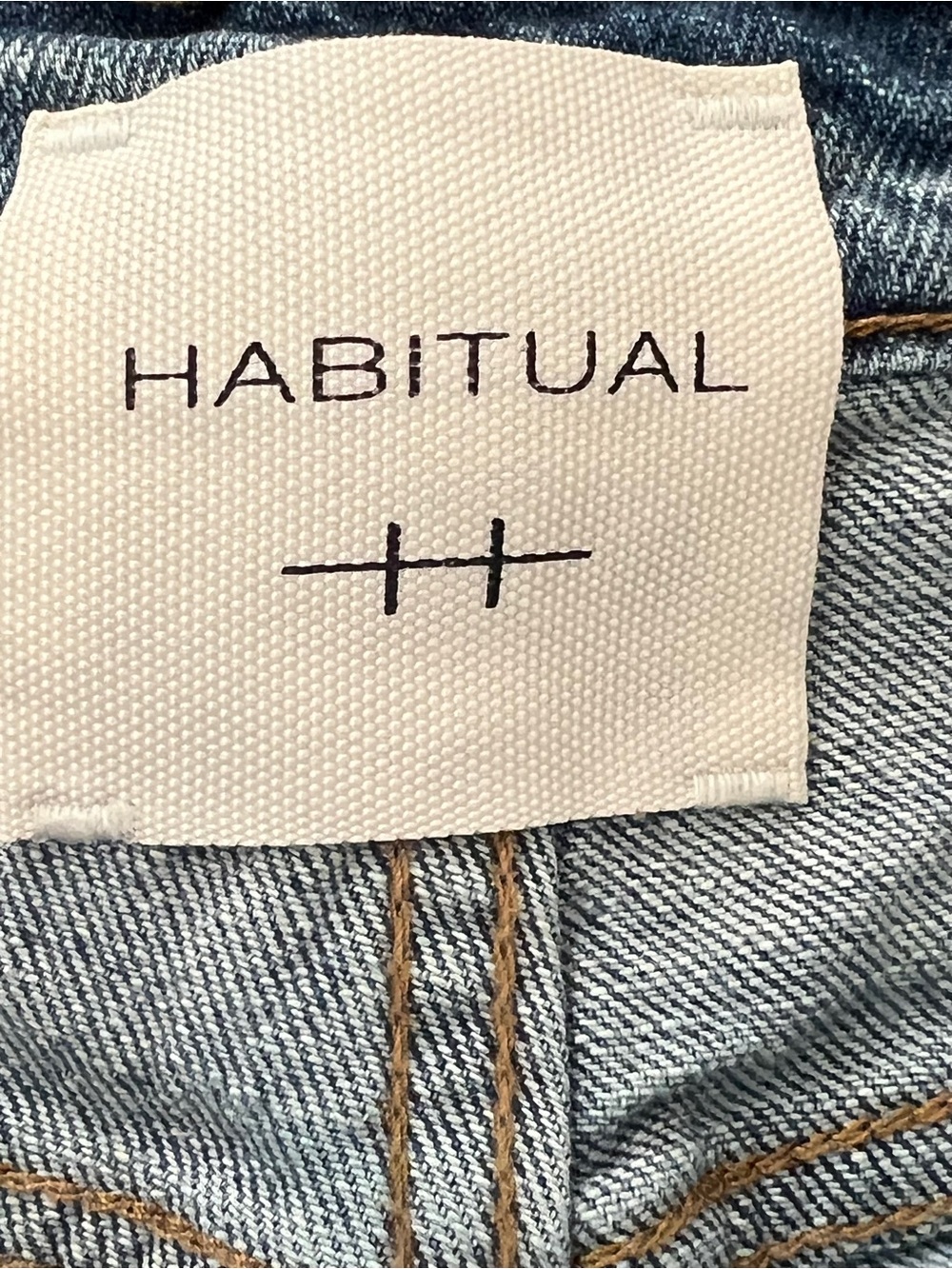 Habitual Two-Tone Wide Leg Jeans in Light Blue Denim - Picture 4 of 8